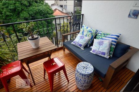 Apartamento para alugar com 68m², 1 quarto e 1 vaga Apartamento para alugar com 68m², 1 quarto e 1 vagaVaranda