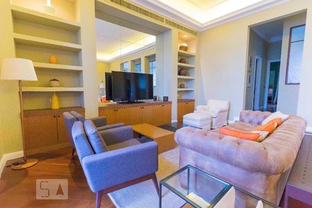 Apartamento à venda com 121m², 1 quarto e sem vagaSala de Estar