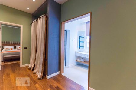 Apartamento à venda com 121m², 1 quarto e sem vagaSuíte - Closet