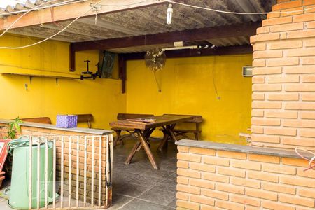 Casa à venda com 143m², 3 quartos e 2 vagasQuintal