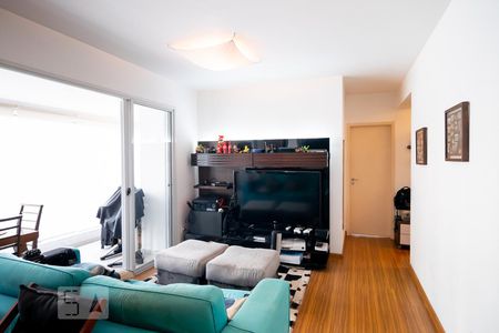 Sala de apartamento para alugar com 3 quartos, 98m² em Santo Amaro, São Paulo