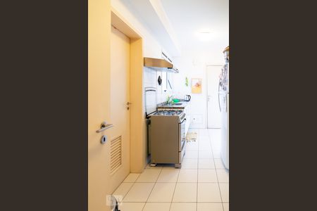 Apartamento para alugar com 98m², 3 quartos e 2 vagasCozinha