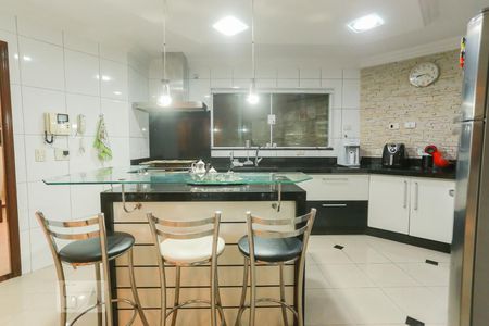 Casa à venda com 400m², 4 quartos e 4 vagasCozinha
