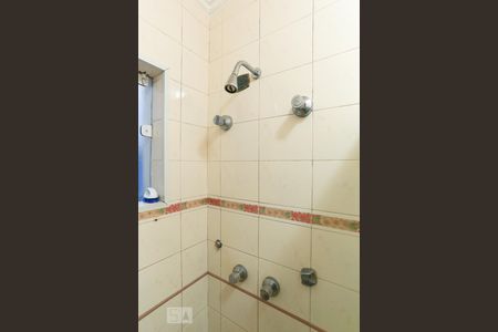 Casa à venda com 400m², 4 quartos e 4 vagasChuveiro