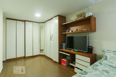 Casa à venda com 400m², 4 quartos e 4 vagasSuíte 1