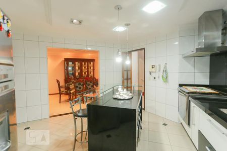 Casa à venda com 400m², 4 quartos e 4 vagasCozinha