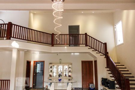 Sala de casa à venda com 4 quartos, 450m² em Vila Mazzei, São Paulo