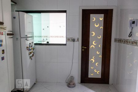 Casa à venda com 450m², 4 quartos e 6 vagasCozinha