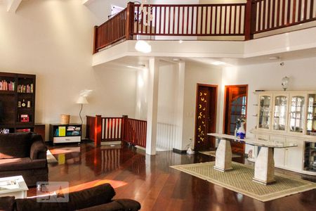 Sala de casa à venda com 4 quartos, 450m² em Vila Mazzei, São Paulo