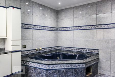 Casa à venda com 450m², 4 quartos e 6 vagasQuarto 4 - Suíte