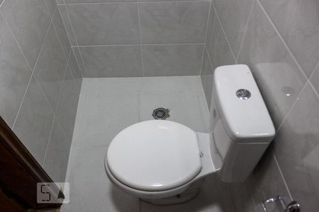 Casa à venda com 450m², 4 quartos e 6 vagasBanheiro da Garagem