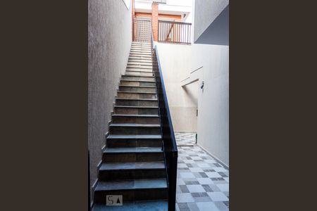 Casa à venda com 450m², 4 quartos e 6 vagasEscada