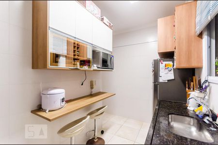 Apartamento para alugar com 67m², 2 quartos e 1 vagaCozinha