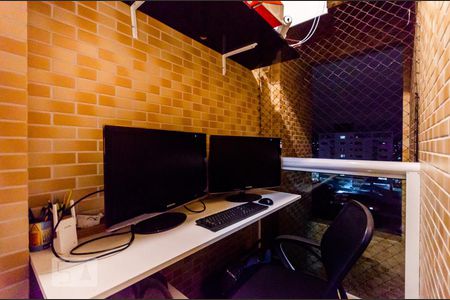 Apartamento para alugar com 67m², 2 quartos e 1 vagaVaranda