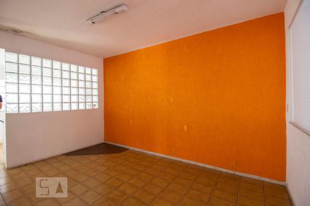 Sala de Estar de casa para alugar com 3 quartos, 150m² em Vila M Genoveva, Jundiaí