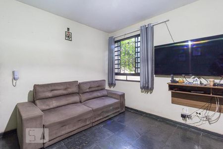 Sala de Apartamento com 3 quartos, 70m² Jardim Leblon