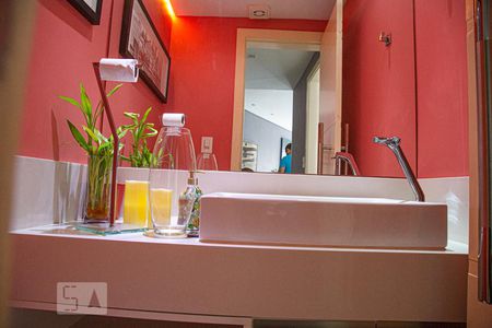 Apartamento à venda com 82m², 1 quarto e sem vagaLavabo