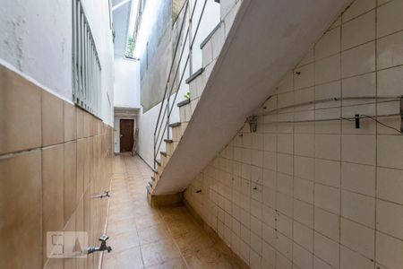 Casa à venda com 200m², 3 quartos e 3 vagasFundos