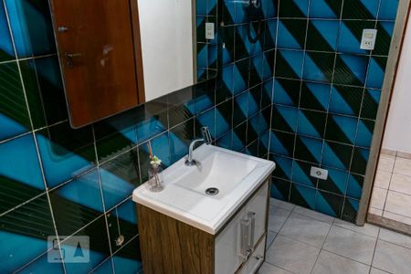 Casa à venda com 200m², 3 quartos e 3 vagasBanheiro 2