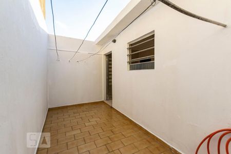 Casa à venda com 200m², 3 quartos e 3 vagasFundos (Acesso 2o. Andar)