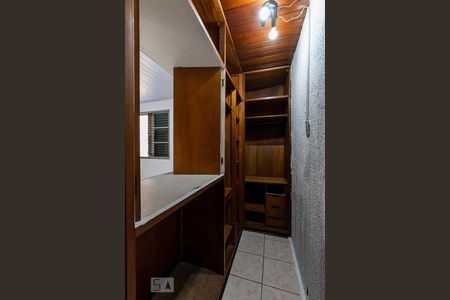 Casa à venda com 200m², 3 quartos e 3 vagasQuarto 3 - Closet