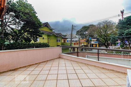 Casa à venda com 302m², 3 quartos e 4 vagasVaranda