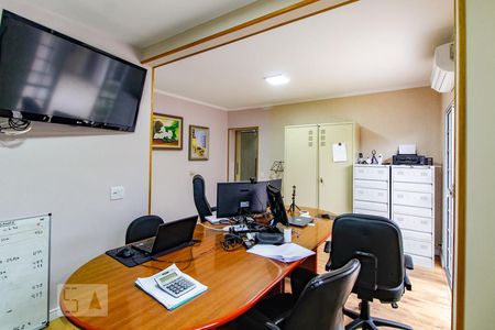 Casa à venda com 302m², 3 quartos e 4 vagasSuíte 2