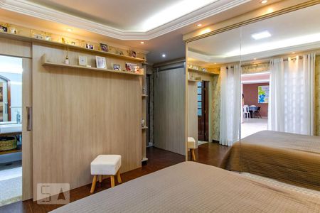 Casa à venda com 302m², 3 quartos e 4 vagasSuíte 1