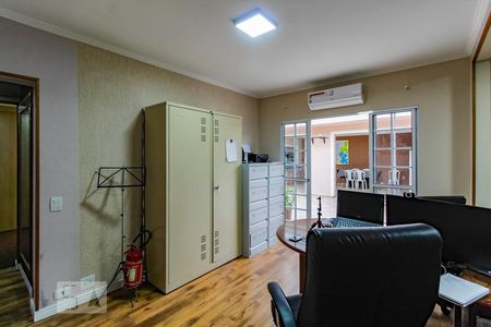 Casa à venda com 302m², 3 quartos e 4 vagasSuíte 2