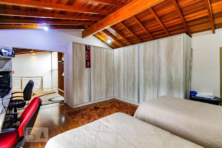 Casa à venda com 302m², 3 quartos e 4 vagasQuarto 1