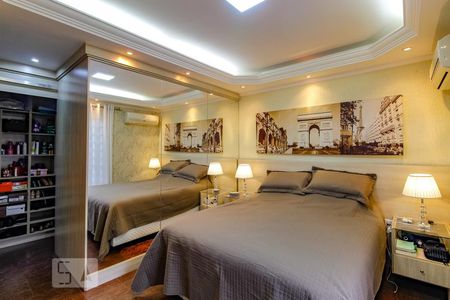 Casa à venda com 302m², 3 quartos e 4 vagasSuíte 1