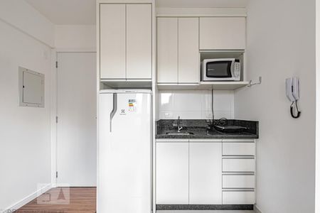 Cozinha de apartamento para alugar com 1 quarto, 22m² em Centro, Curitiba