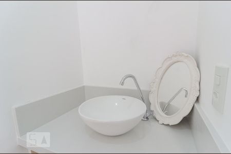 Apartamento à venda com 32m², 1 quarto e sem vagaBanheiro