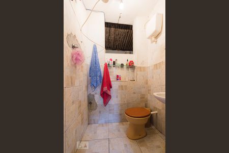 Banheiro de casa de condomínio à venda com 1 quarto, 58m² em Taquara, Rio de Janeiro