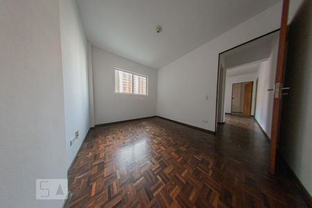 Quarto de apartamento para alugar com 1 quarto, 33m² em Batel, Curitiba
