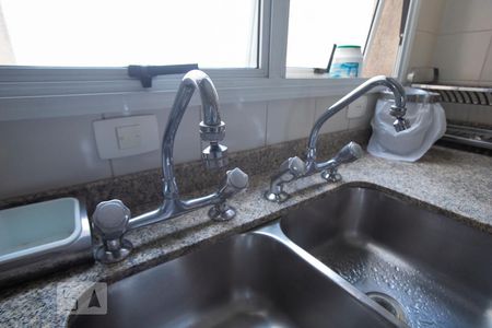 Apartamento à venda com 195m², 4 quartos e 3 vagasTorneira