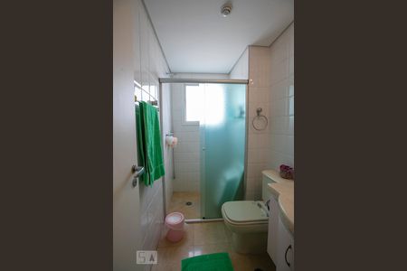 Apartamento à venda com 195m², 4 quartos e 3 vagasBanheiro da Suíte 2