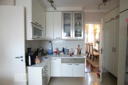 Apartamento à venda com 195m², 4 quartos e 3 vagasCozinha