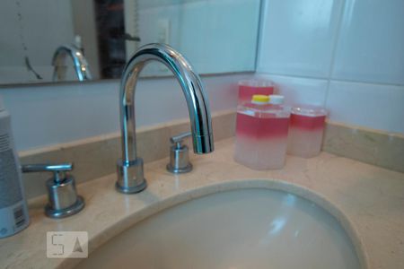 Apartamento à venda com 195m², 4 quartos e 3 vagasTorneira