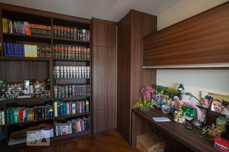 Apartamento à venda com 195m², 4 quartos e 3 vagasSuíte 2