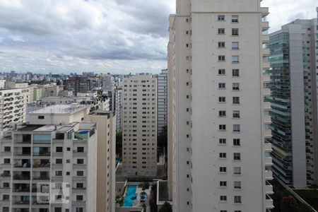 Apartamento à venda com 195m², 4 quartos e 3 vagasVista