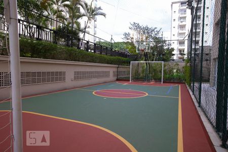 Apartamento à venda com 195m², 4 quartos e 3 vagasÁrea comum - Quadra Esportiva