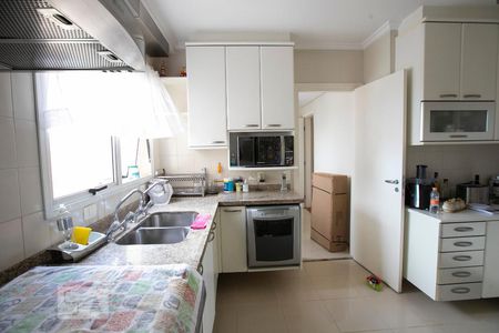 Apartamento à venda com 195m², 4 quartos e 3 vagasCozinha