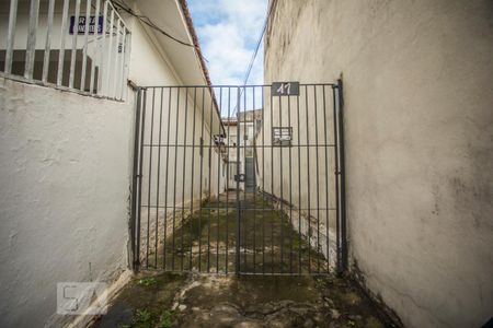 Fachada de casa para alugar com 1 quarto, 40m² em Jardim Oriental, São Paulo