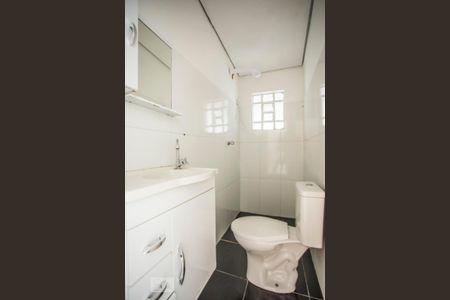 Banheiro de casa para alugar com 1 quarto, 40m² em Jardim Oriental, São Paulo