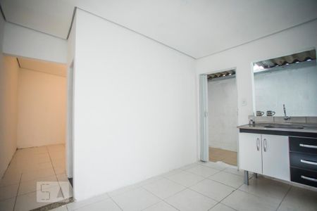 Cozinha de casa para alugar com 1 quarto, 40m² em Jardim Oriental, São Paulo