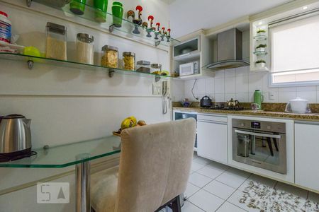 Casa de condomínio à venda com 294m², 4 quartos e 3 vagasCozinha