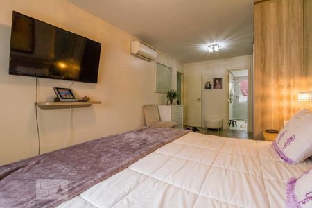 Casa de condomínio à venda com 294m², 4 quartos e 3 vagasSuite 1