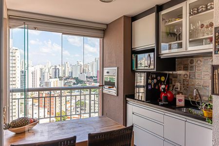 Varanda gourmet de apartamento para alugar com 2 quartos, 57m² em Vila Gumercindo, São Paulo