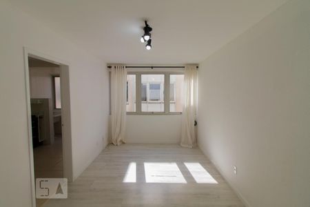 Sala de apartamento para alugar com 2 quartos, 62m² em Estreito, Florianópolis